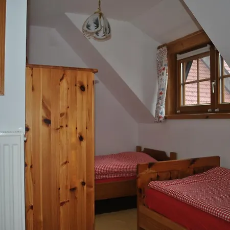 Farm stay Schlintl-hof Liebenfels