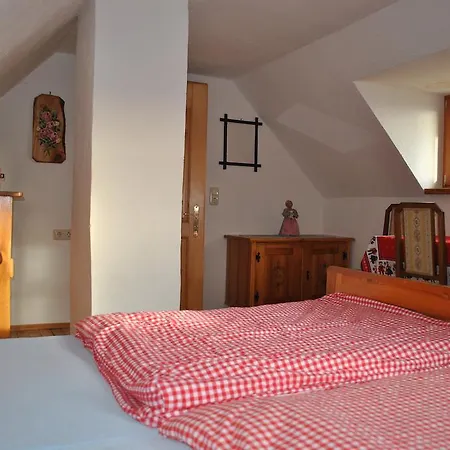Farm stay Schlintl-hof Liebenfels
